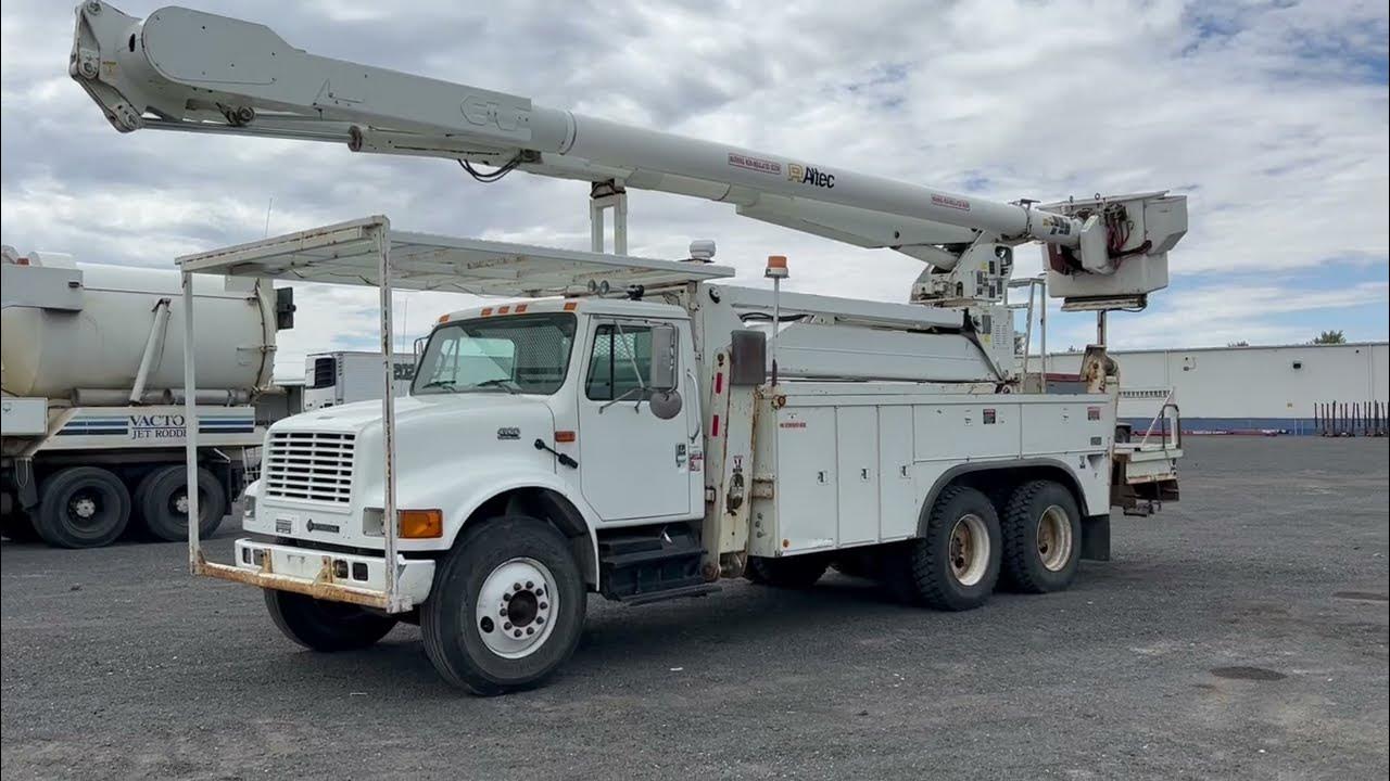 2001 International 4900 Bucket Truck YouTube