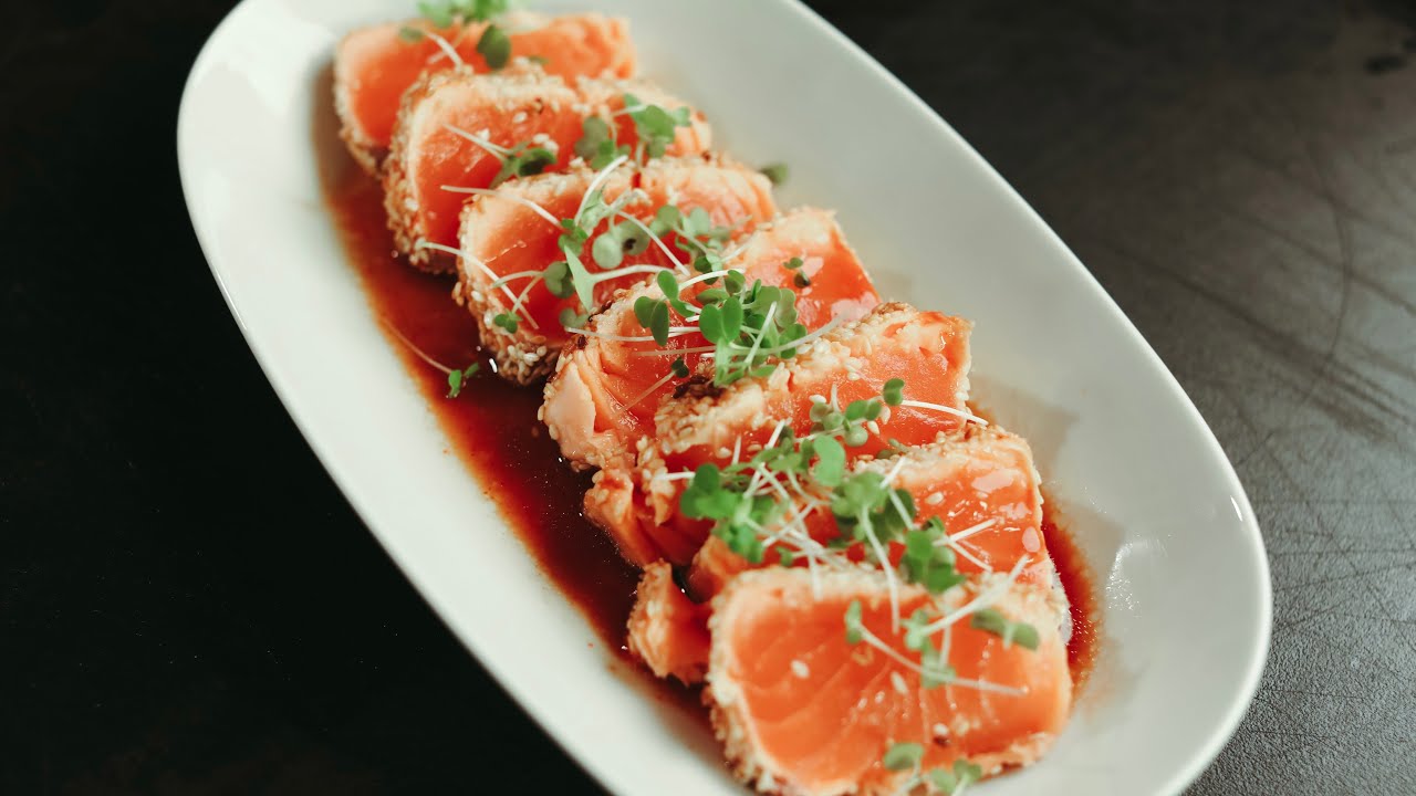 Сашими из лосося в кунжуте - YouTube