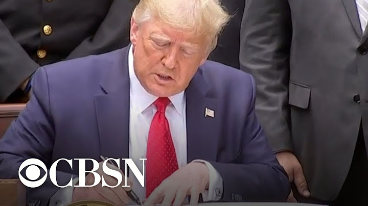Trump signs executive order on policing