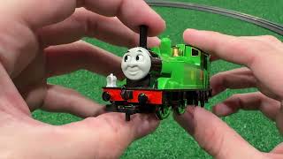 Trevor Unboxes Episode 44: Bachmann HO-Scale Oliver