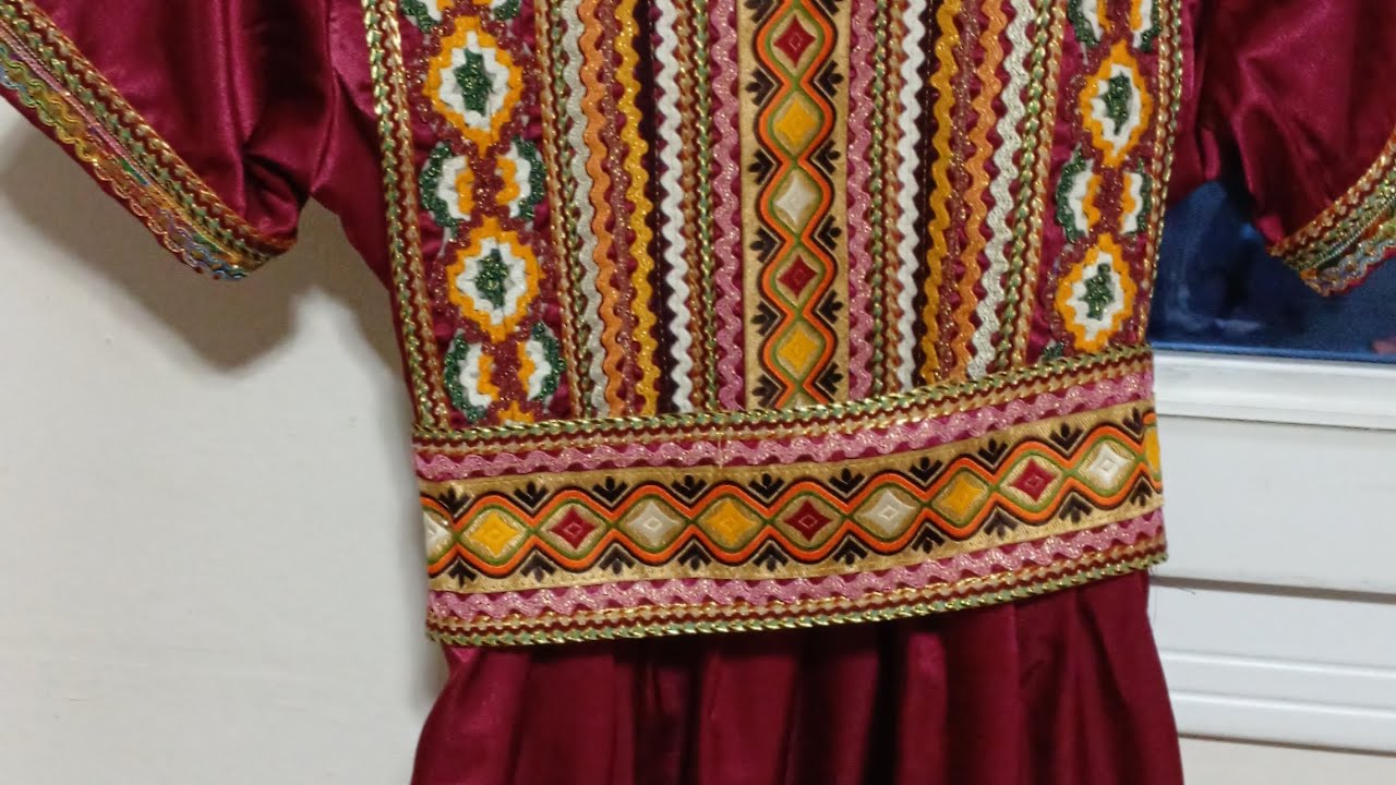 جبات قبائلية لبنات الصغار بمناسبة يناير 