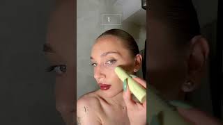 Влажное сияние: Arive или L’Oréal Lumi? #хайлайтер #макияж # бьютиобзор #makeup #arive #loreallumi