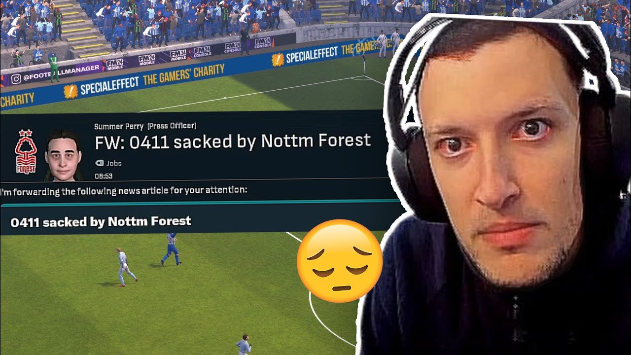 Курт в отчаянии после того, как его уволили из Football Manager...😔