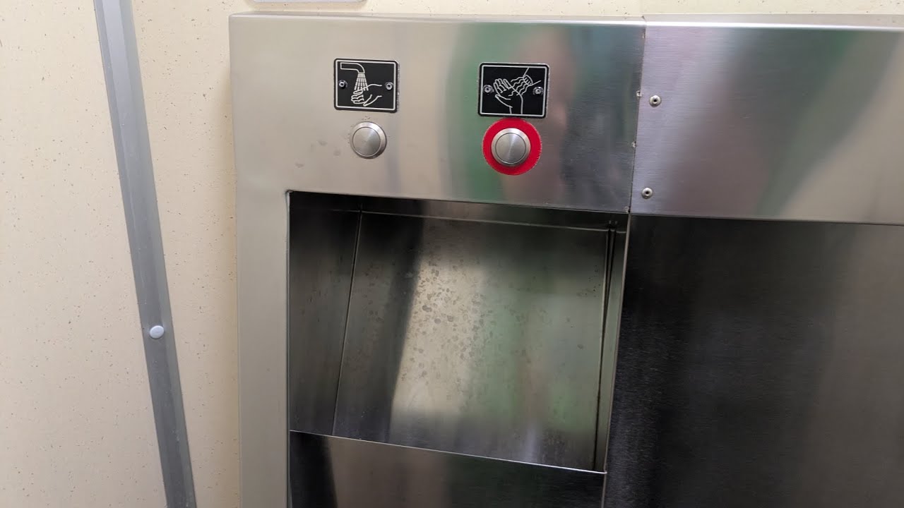 Unknown @ Barton Square Public Toilets in Knott End 🚹