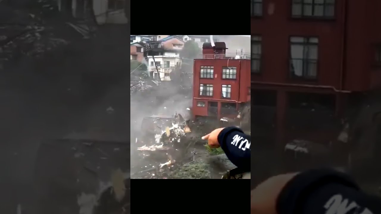Devastating Landslide(Mudslide) in Japan - watch until the end. Geomorphology in action! 🗾