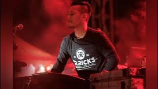 Download lagu Five Minutes - Selalu Menunggumu (Aisah 2) Lirik Video