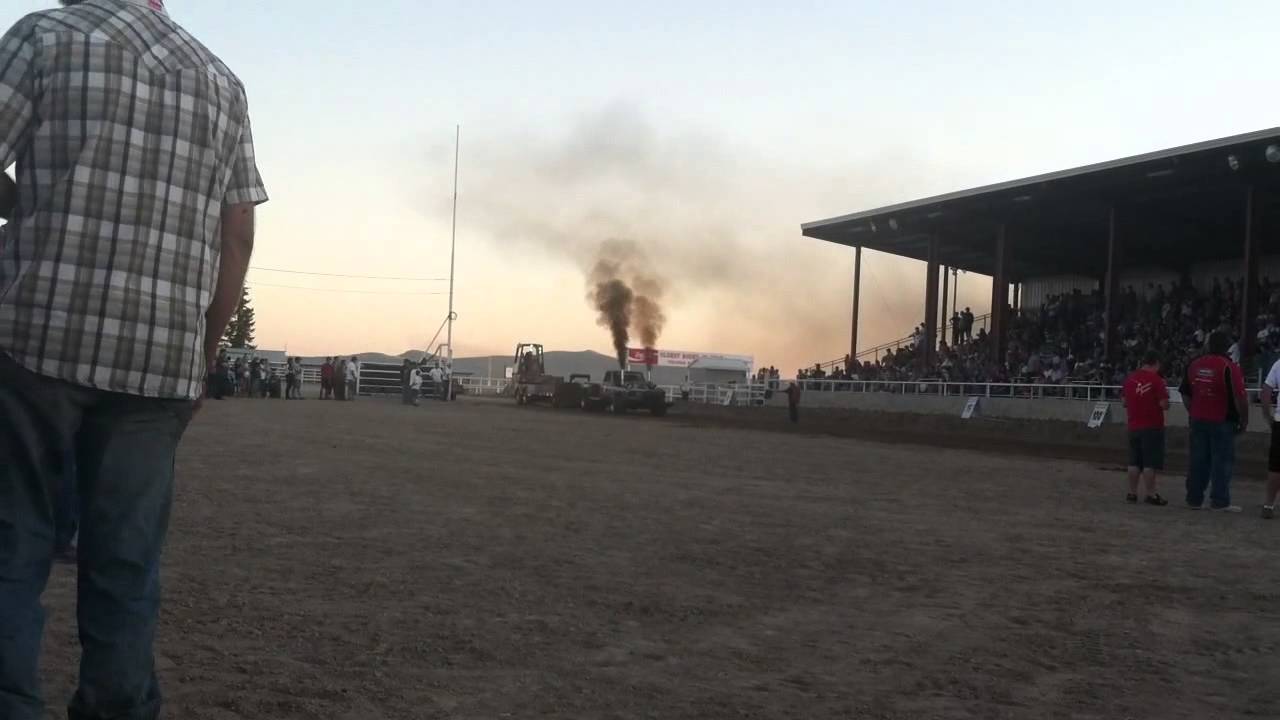 Screamin Detroit 2 stroke diesel 8v92 sled pull