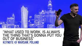 The Keys to Get Consumer’s Attention in 2019 | Warsaw Poland, 2018 Keynote screenshot 3