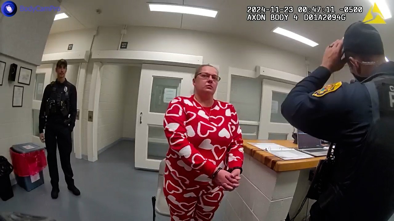 When Returning to the Scene of the Crime Goes Horribly Wrong - YouTube