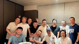 马上开学了，老杨回了一次母校上海体育学院体育新闻系1996级，过了30年，我们再相会开学