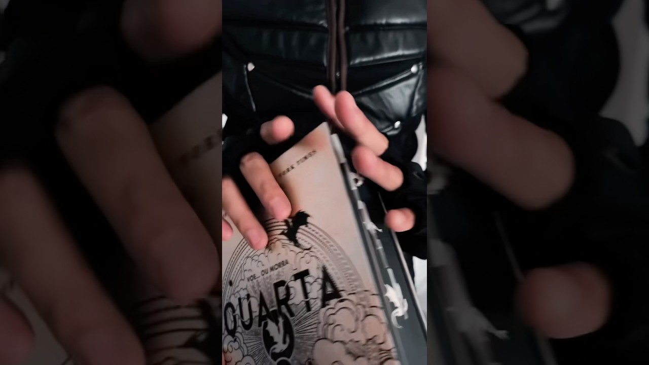 Se o Xaden saisse do Livro? 👀 