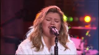 'King Of Wishful Thinking' by Go West Sung by Kelly Clarkson May 2022 Live Concert Performance HD