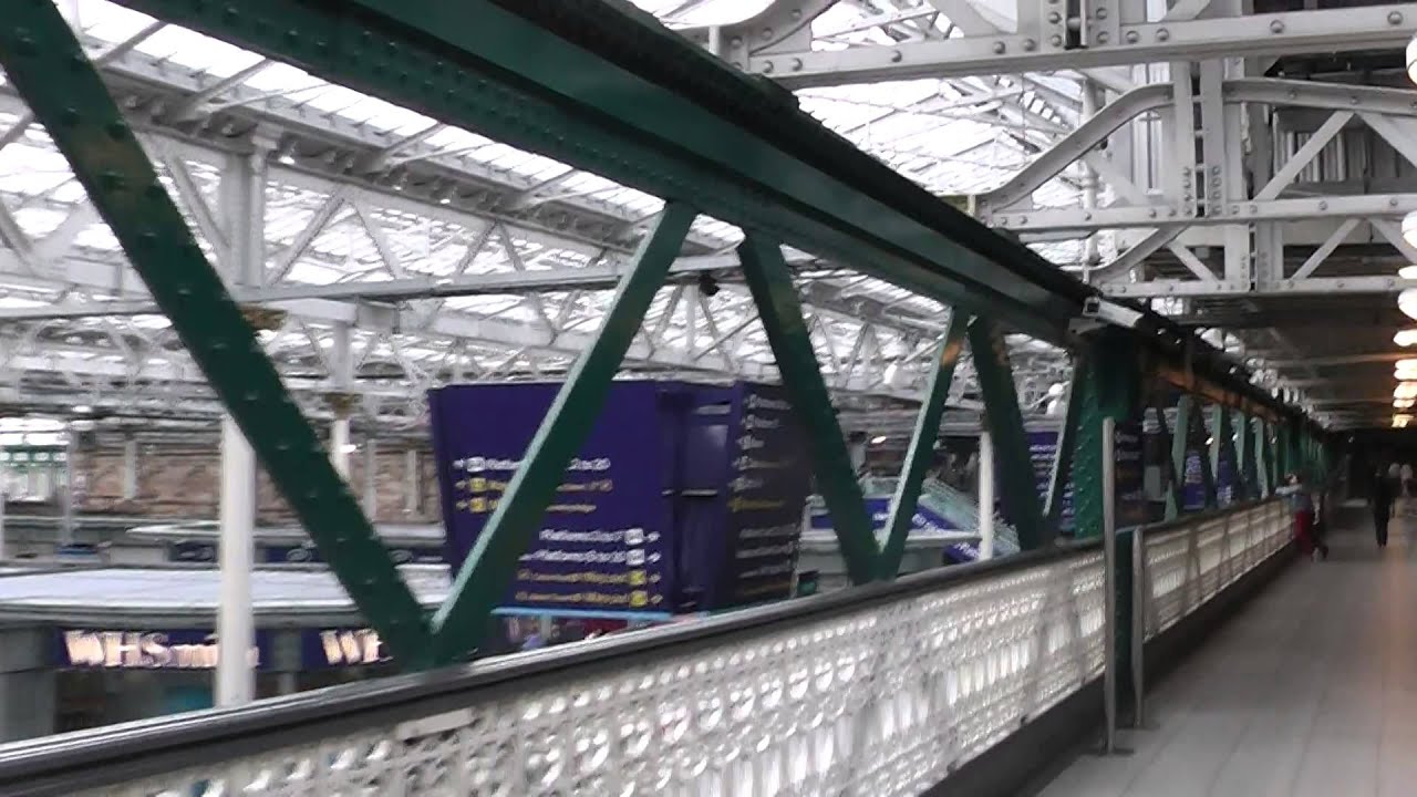 Train Announcements At Edinburgh Waverly 04/08/15