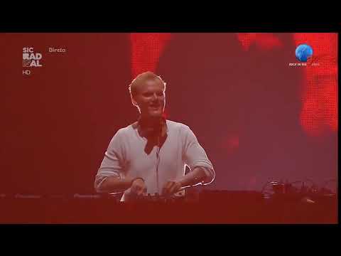 Avicii - Wake