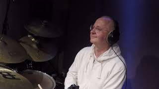 Universal Rhythm Layers ￼;drum groove improvisation in the zone. With Kalimba. ￼
