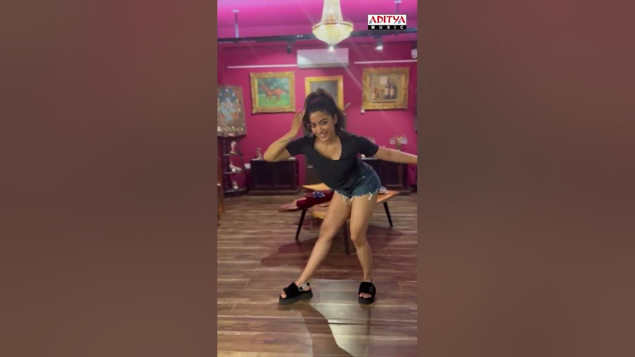 Rashmika Dance Moves | Saami Saami (Telugu) |#AlluArjun |#Pushpa |#Rashmika |#Sukumar |#DSP