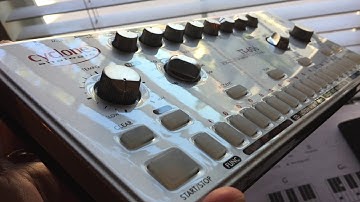 Cyclone Analogic TT-606 Drum Machine Pt. 1 "Unboxing and Build Quality"