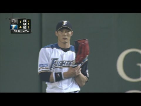 【好プレー】打球はライト前に落ちるか？ 糸井が突っ込む！　4月25日