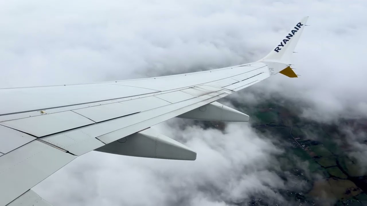 Ryanair Boeing 737-8200 (EI-IGW) take-off from Manchester International Airport [MAN-CPH]