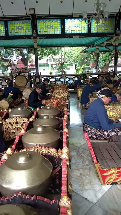 Suara merdu gamelan Jawa keraton Jogja