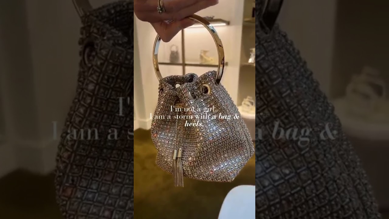 Ever wonder what it feels like to walk into a room and have all eyes on you?