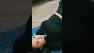Maria Vania U0026 Wika Salim kretek Abalabal