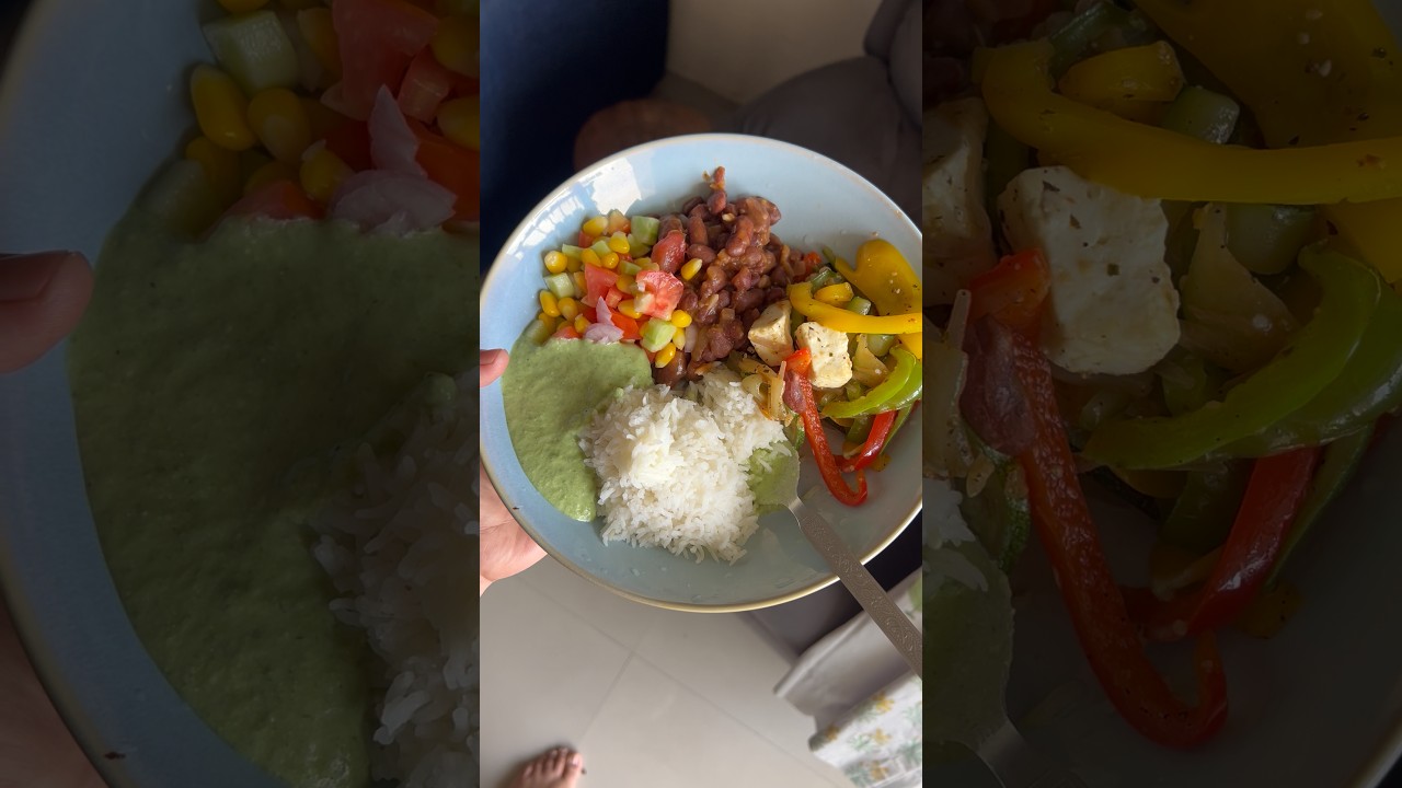 Mexican burrito bowl #healthyrecipes #foodshorts #balancedmeals #shortsfeed #ytshorts