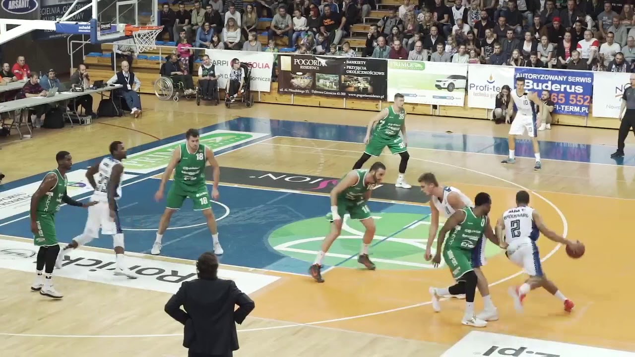 Broussard podaje, a Parzeński kończy wsadem! #PLKPL play