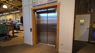 Schindler 330A Hydraulic Elevator | LL Bean at Old Orchard | Skokie, IL | 03/24/2026