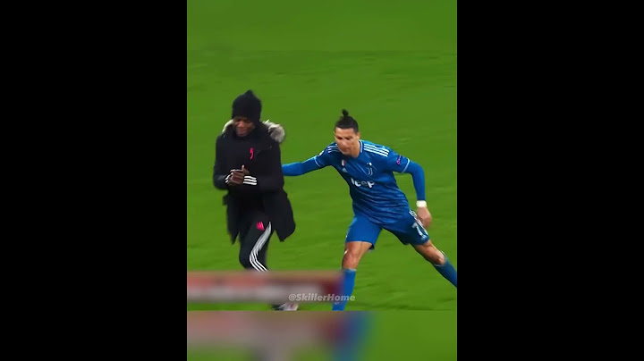 Ronaldo vs Pitch Invaders💀