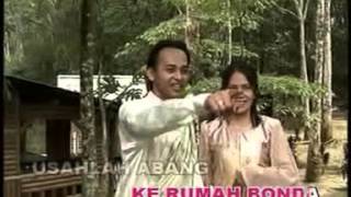 M. Shariff \u0026 Rafeah Buang - Seloka Hari Raya [Official Music Video]