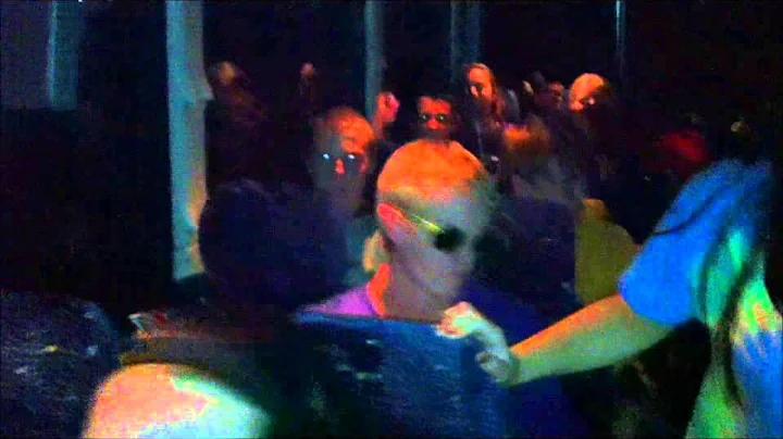 Nemo Bus Lip Dub: Don't Stop Believin'