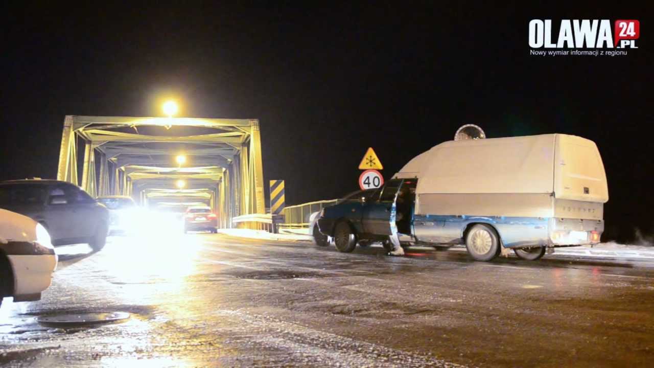 Lodowisko na oławskich drogach [11.01.2013 Oława]