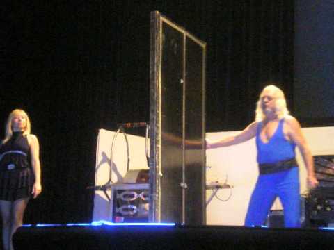 Ξανθός Μάγος Παράσταση Κοζάνη Αίθουσα Τέχνης 2