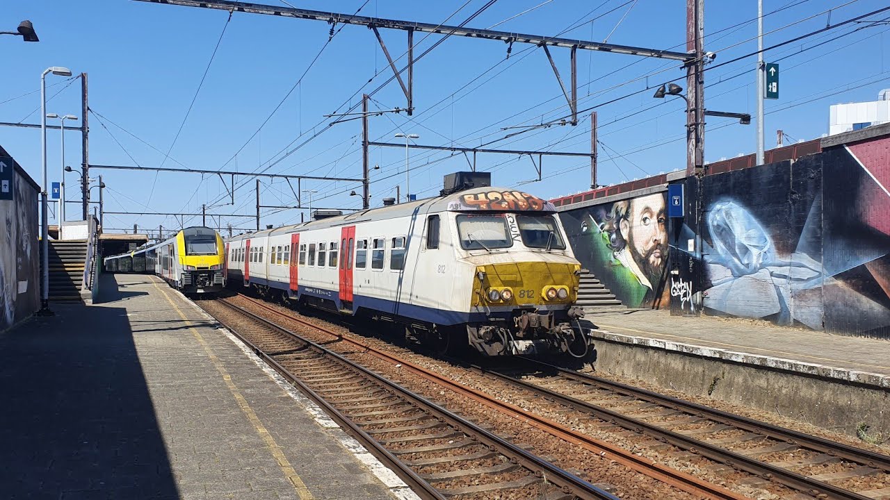 Treinen op station Antwerpen-Berchem 12-8-2022