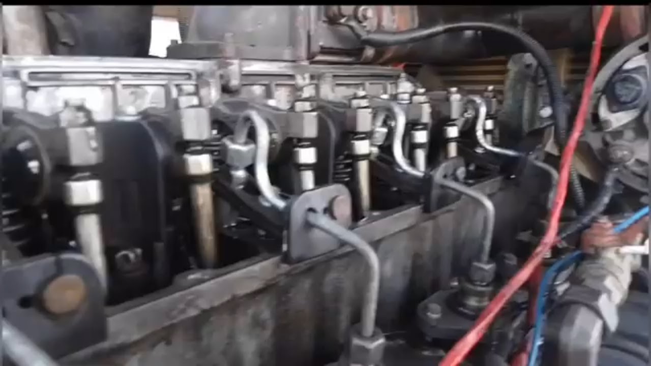 Overhaul Engine: Open Valves Cover Check Cylinder lubricated - YouTube