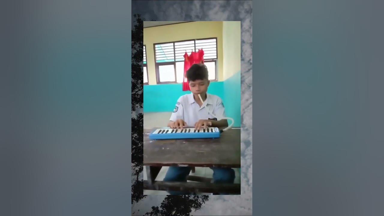 Pov ketika lu disuruh nyanyi lagu kebangsaan sama guru #shorts #lagu