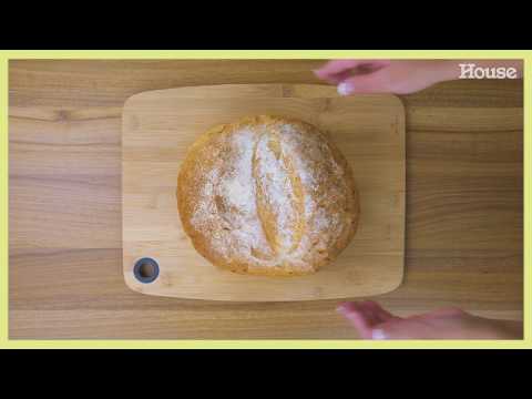 How to make a Cheese and Bacon Quiche, in a Cob!. 