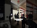 Le llevaron serenata a Juan de MrBeast
