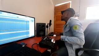 Rethabile Khumalo Ft Master Kg Ntyilontyilo  Cover By Sbu Mbangeni