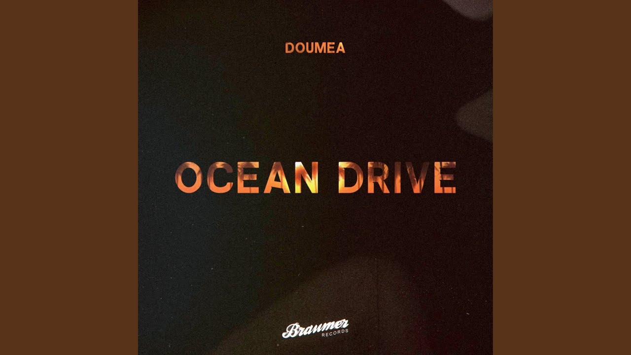 Obejrzyj Ocean Drive (Extended Mix) w YouTube Obejrzyj Ocean Drive (Extended Mix) w YouTube