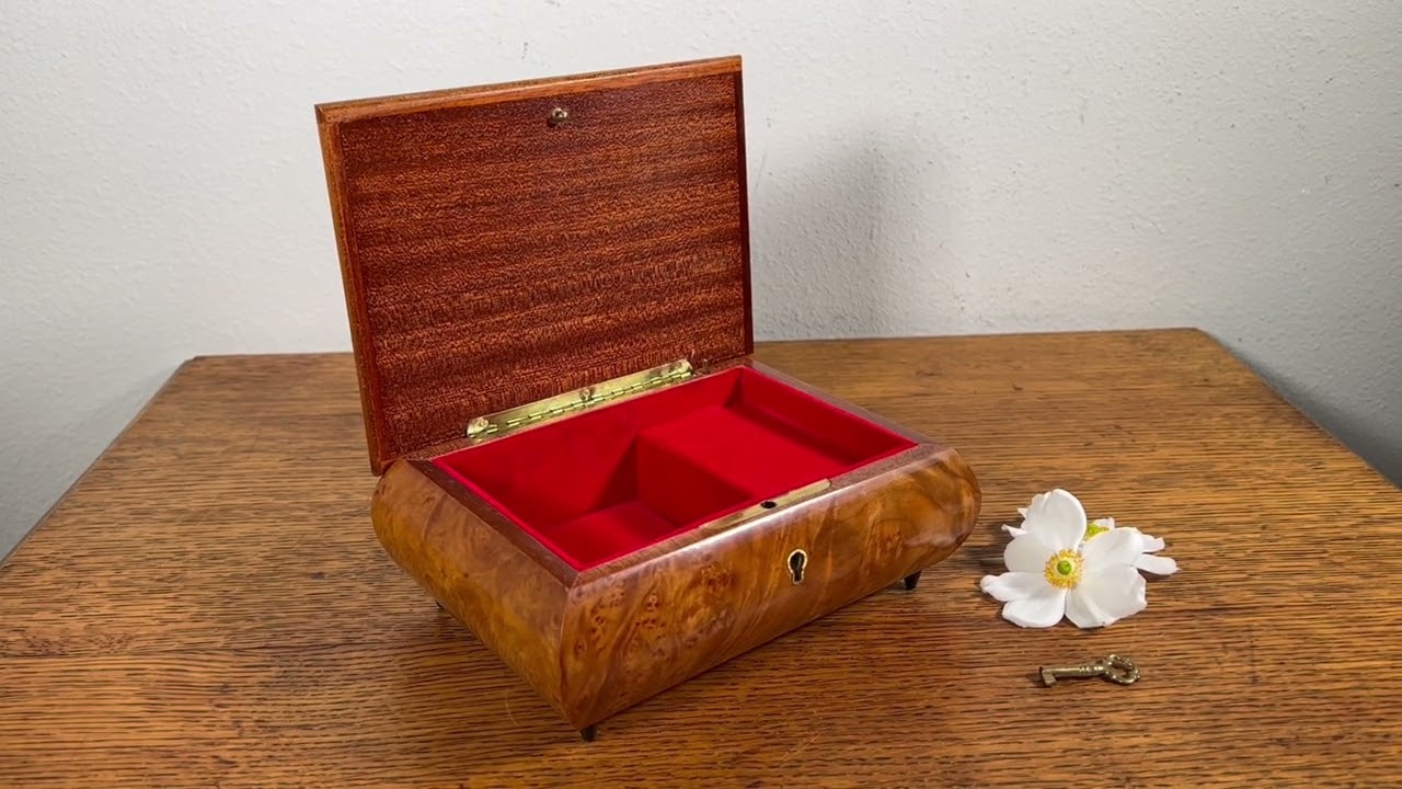 Music Box - Isola di Capri - YouTube
