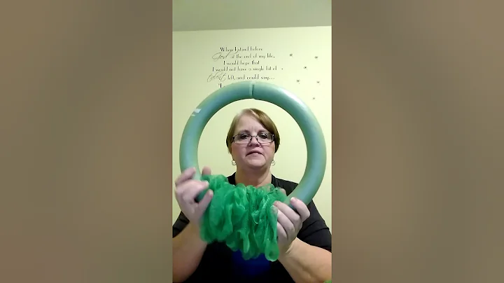 Easy DIY Christmas Holiday Wreaths with Luffas