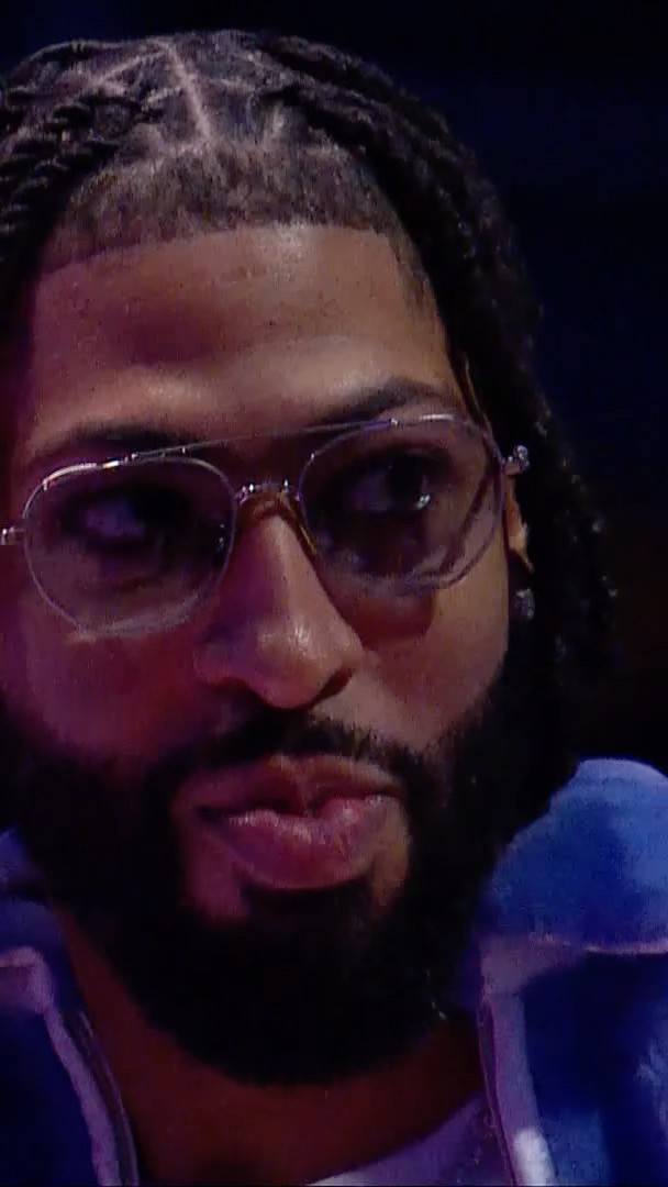 All love for AD in L.A. ?
