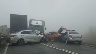 Серия массовых ДТП из-за тумана сковала трассу Саратов-Волгоград