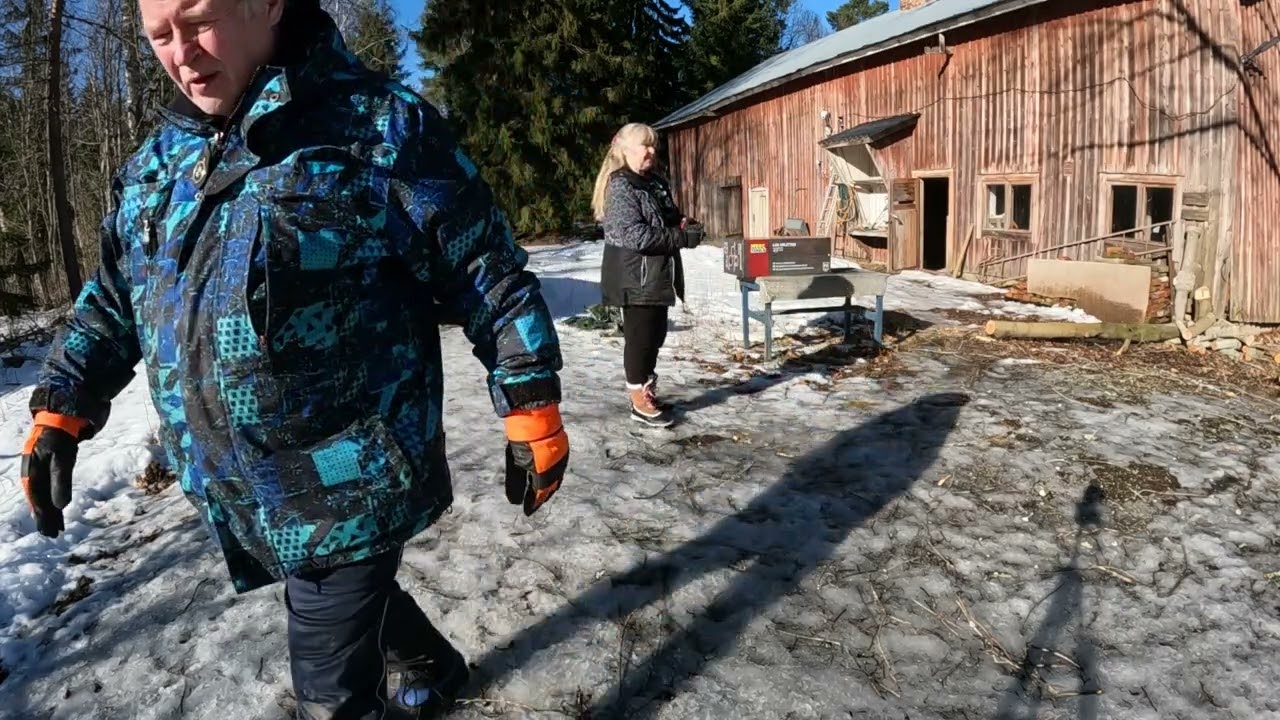 Puretaan painava paketti mökillä