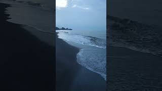 The crashing waves on the black sandy beach of Uma Anyar, Buleleng, Bali #shorts