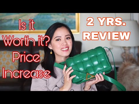 2 YRS. REVIEW BOTTEGA VENETA PADDED CASSETTE BAG, RACING GREEN COLOR