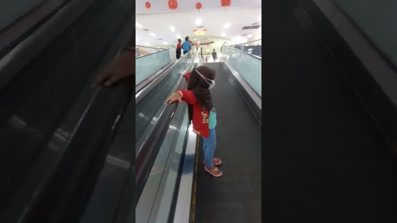 mall di Batam sepi pengunjung