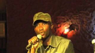 Mr ripper put ya hands up